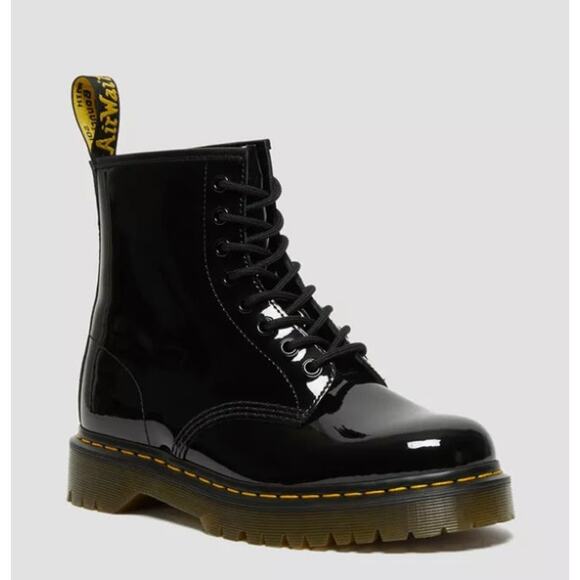 Dr. Martens Docs 1460 Bex Patent Leather Lace Up Women's Boots Size 7 NIB Iconic - Picture 1 of 15